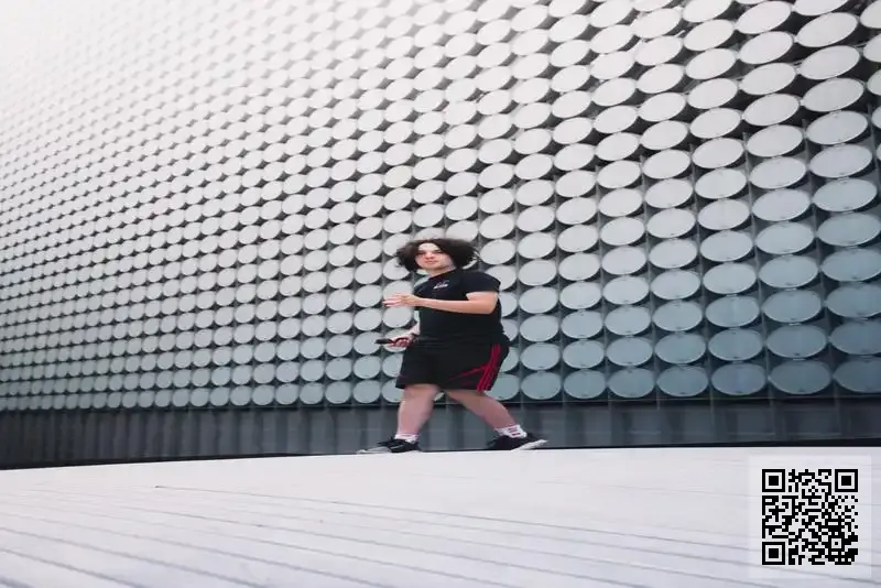 英國藍威龍集團股份有限公司