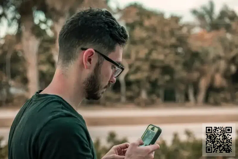 香港六福臨門珠寶國際集團有限公司