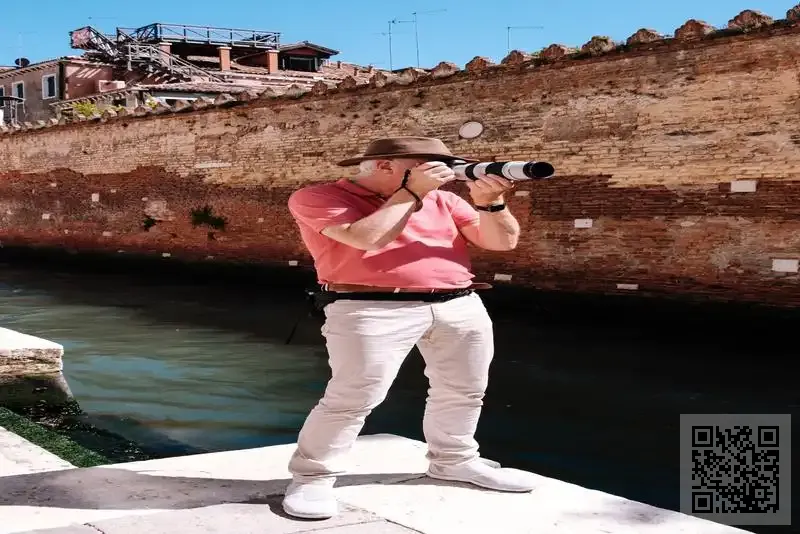 東方驕陽(香港)集團有限公司