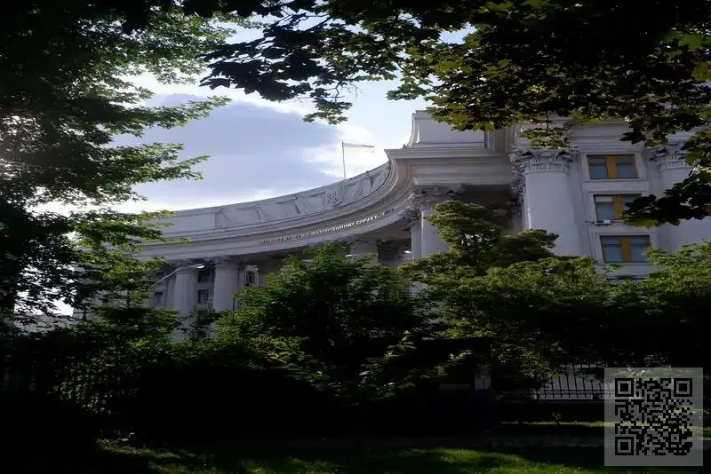 逸駿控股有限公司