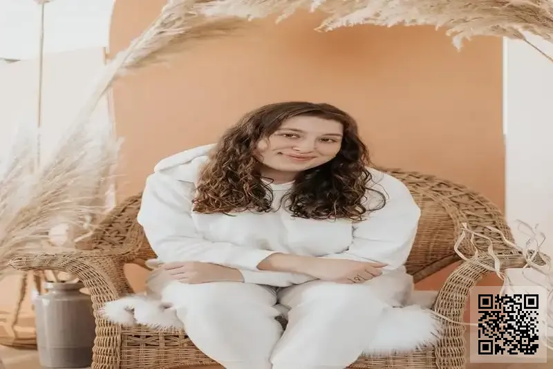 翼鳴(香港)有限公司