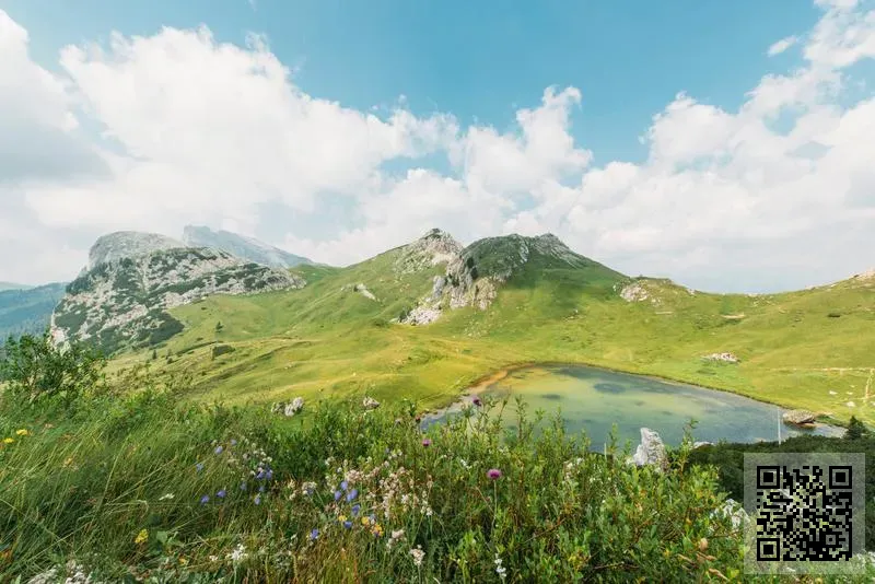 KHOOBSURAT (HK) LIMITED