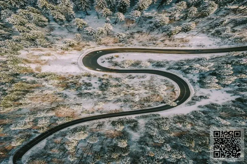 香港挺進金融教育和投資管理有限公司
