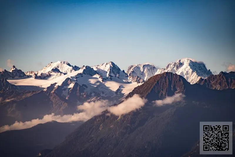 新加坡迪諾國際裝飾集團控股有限公司