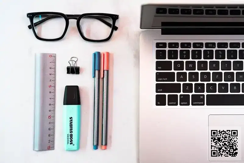 日依美服裝貿易有限公司